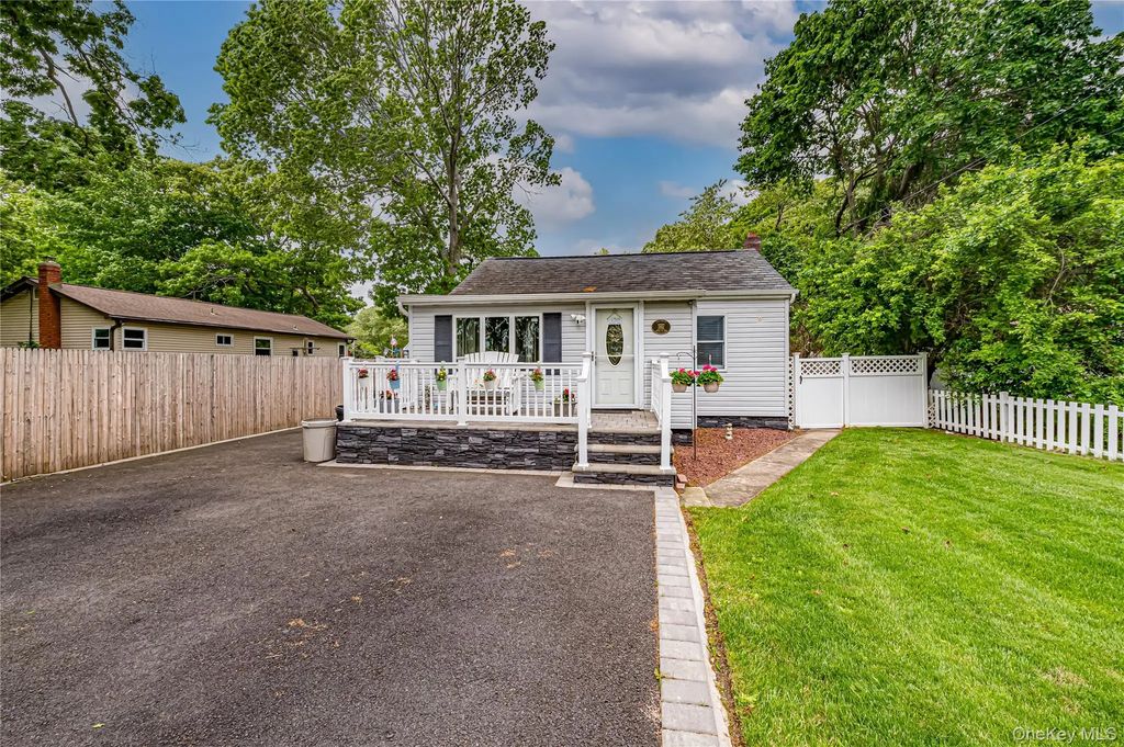 122 Church Drive, Mastic Beach