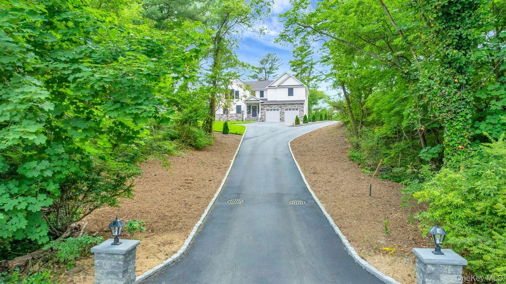 223 Townline Road, Commack