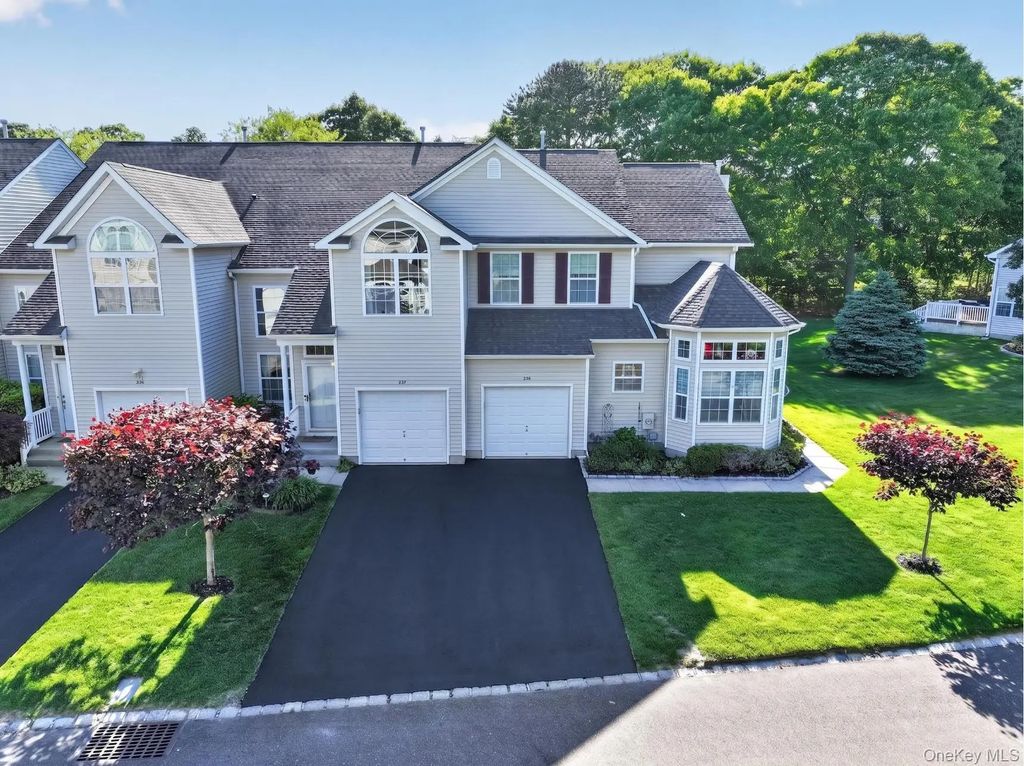 235 Kettles Lane, Medford