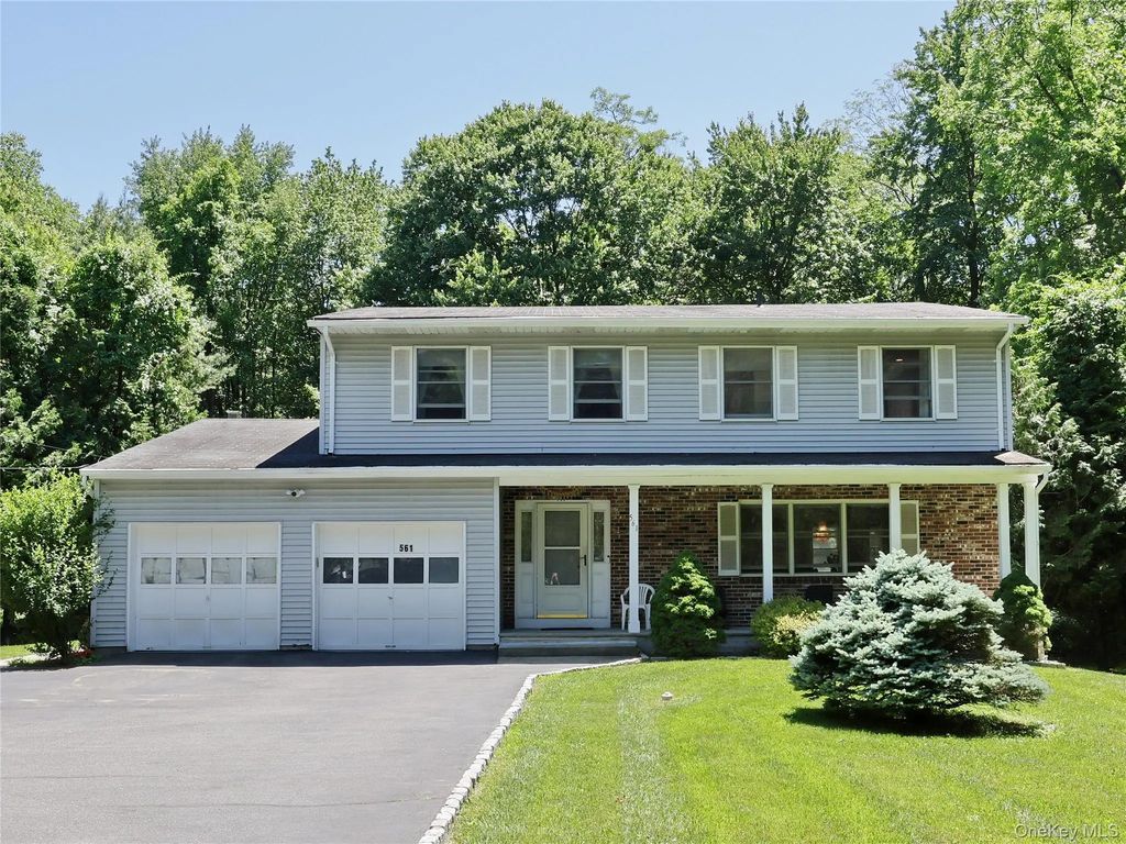 561 New Hempstead Road, Spring Valley