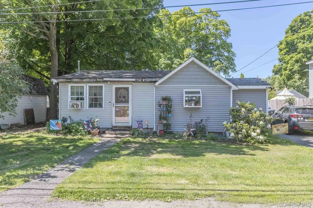 43 Oak Street, Greenwood Lake
