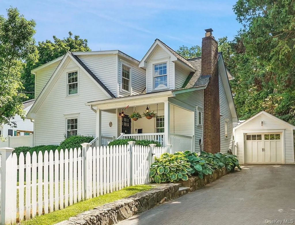20 North Street, Katonah