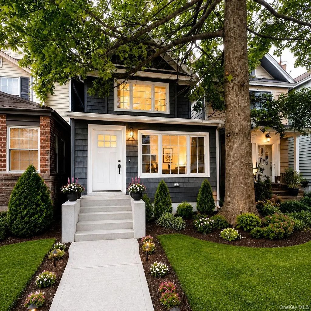 12310 85th Avenue, Kew Gardens