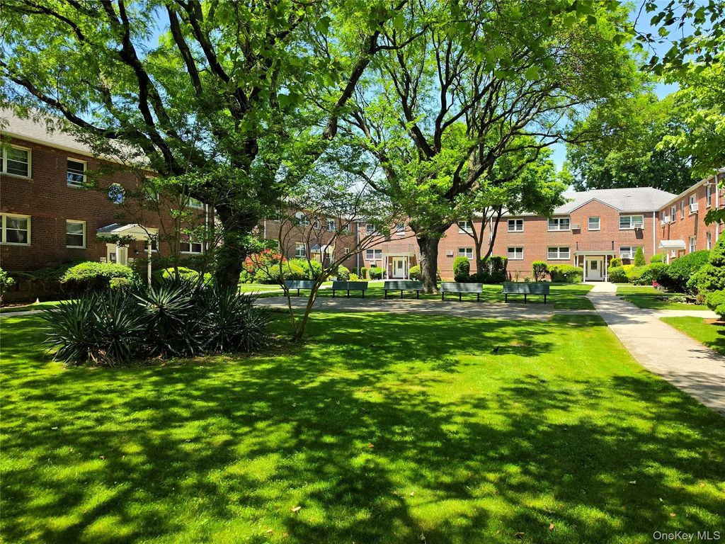 88-27 Shore Parkway # 25, Howard Beach