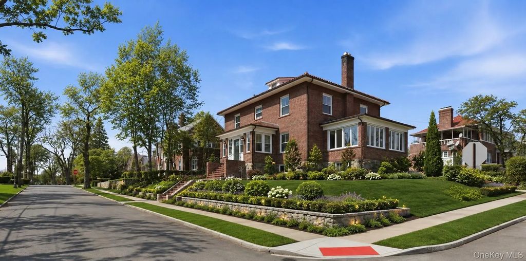 55 Stuyvesant Plaza, Mount Vernon
