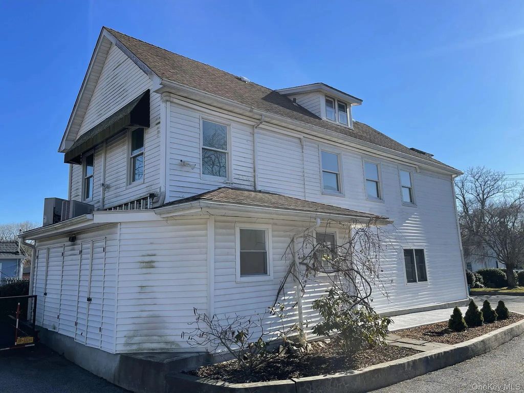 23 Kiscona Road, Mount Kisco