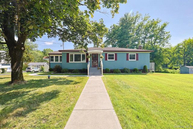 552 Lake View Terrace, Kingston