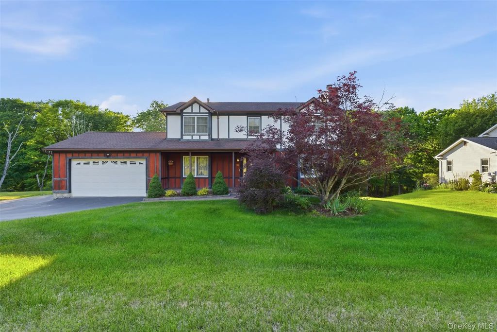 36 Hoover Drive, Middletown