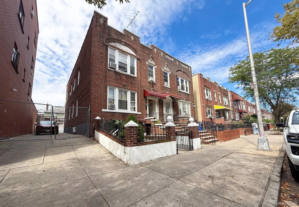 35-46 92nd Street, Jackson Heights