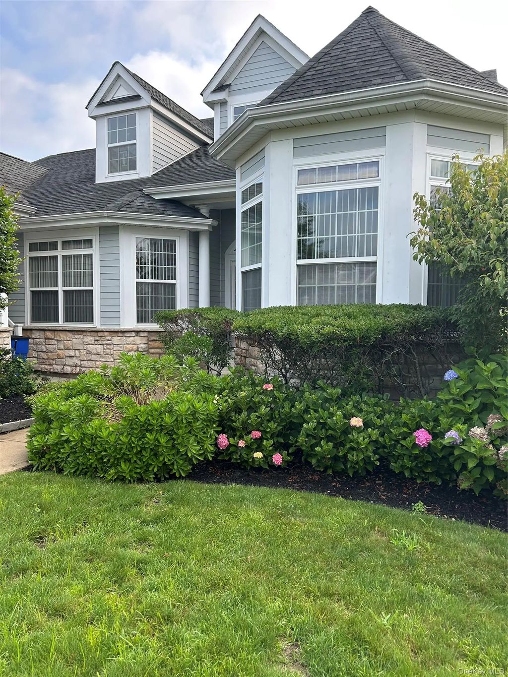 56 Foxglove Row, Aquebogue