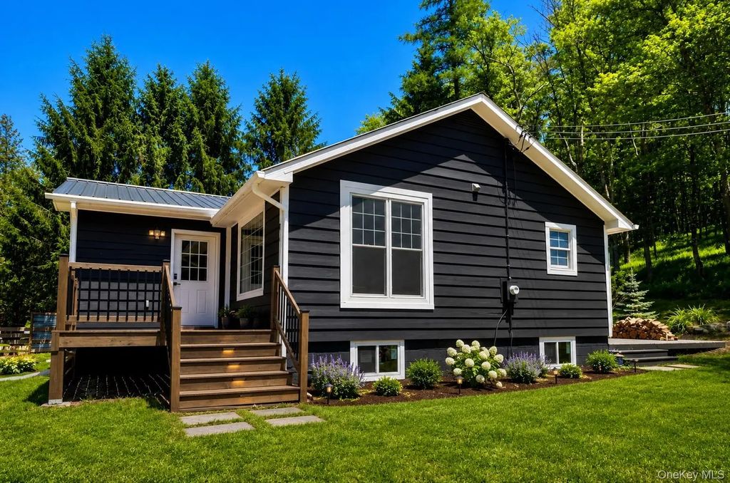 36 Old Route 17, Livingston Manor