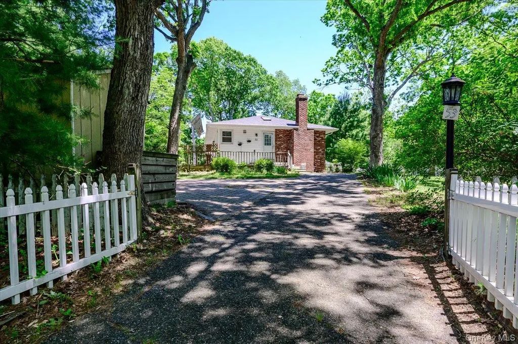 53 Ehrhardt Way, Islandia