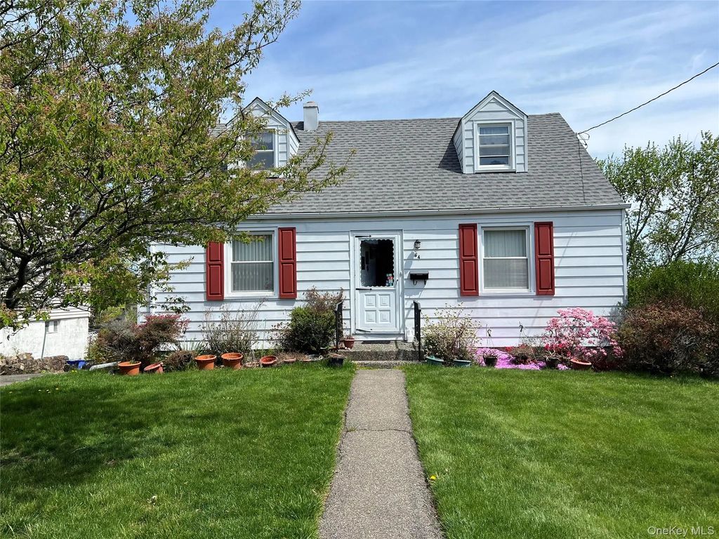 64 Kathwood Road, Yonkers