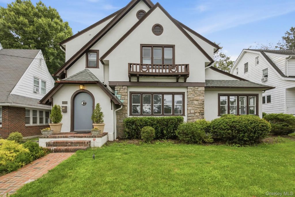 73 Greenridge Avenue, White Plains