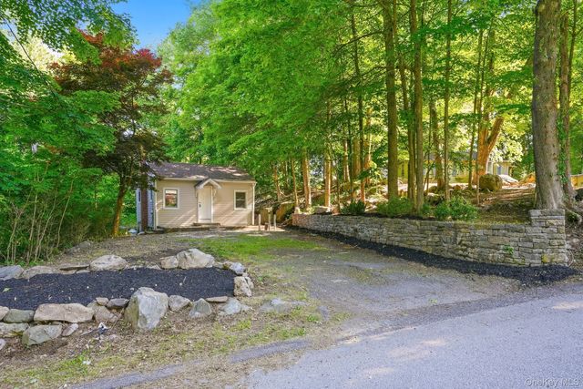 32 Lacona Drive, Patterson