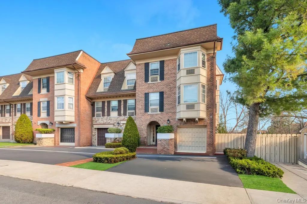 208-11 Estates Drive # 23128, Bayside