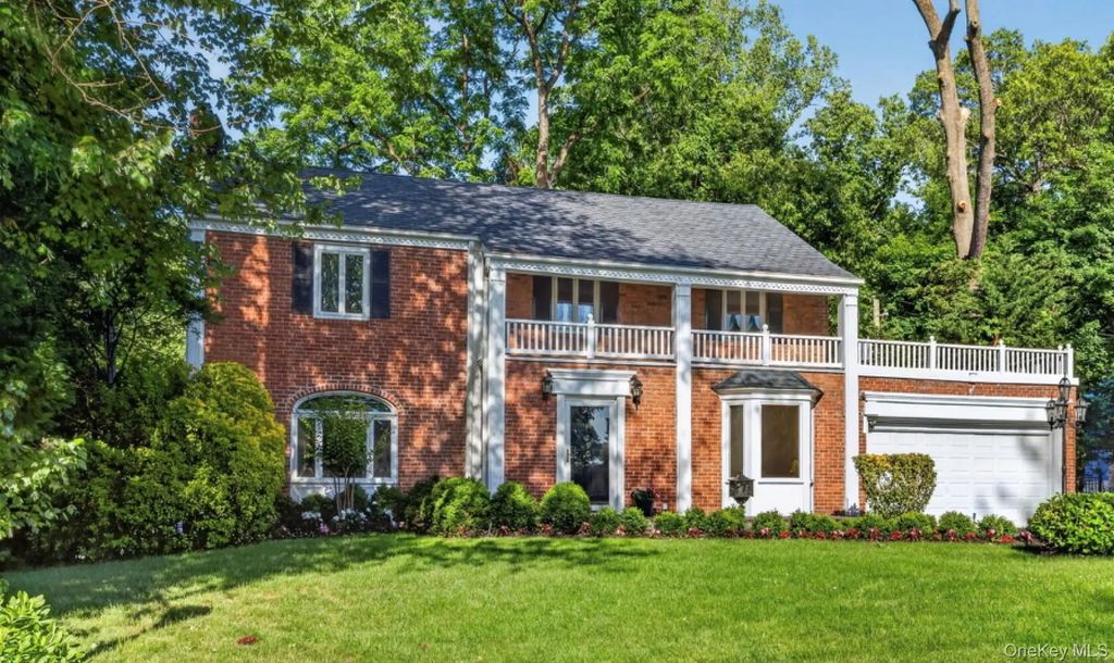 190 Sussex Drive, Manhasset