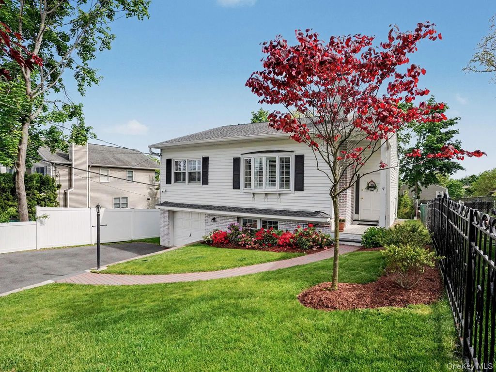 17 Gedney Way, White Plains