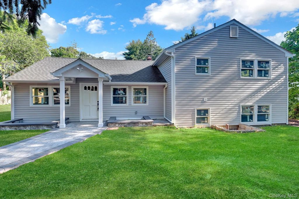 85 Hawthorne Street, Selden
