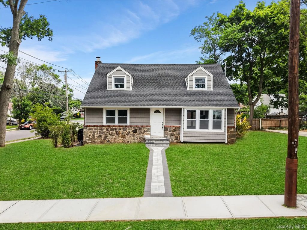 474 Roy Street, West Hempstead