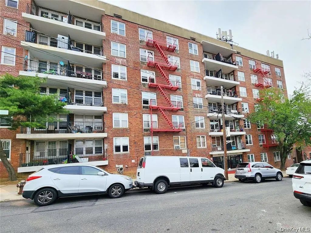 86-05 60th Road # 3b, Elmhurst
