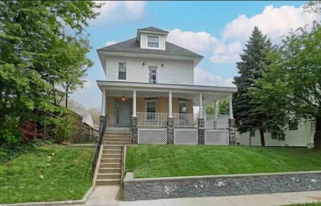 3215 Murray Lane, Flushing