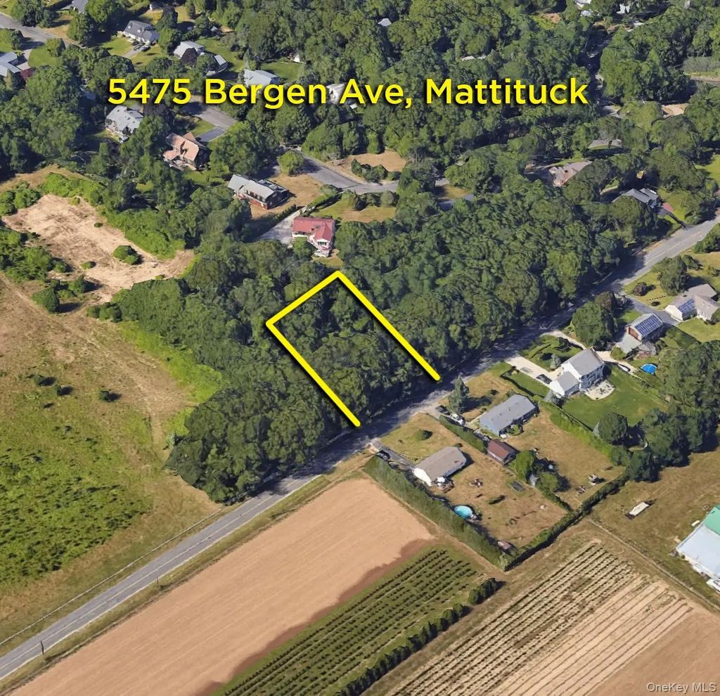 5475 Bergen Avenue, Mattituck