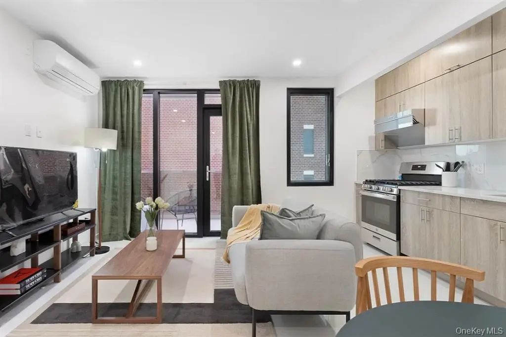 124-28 Queens Boulevard # Ph-b, Kew Gardens