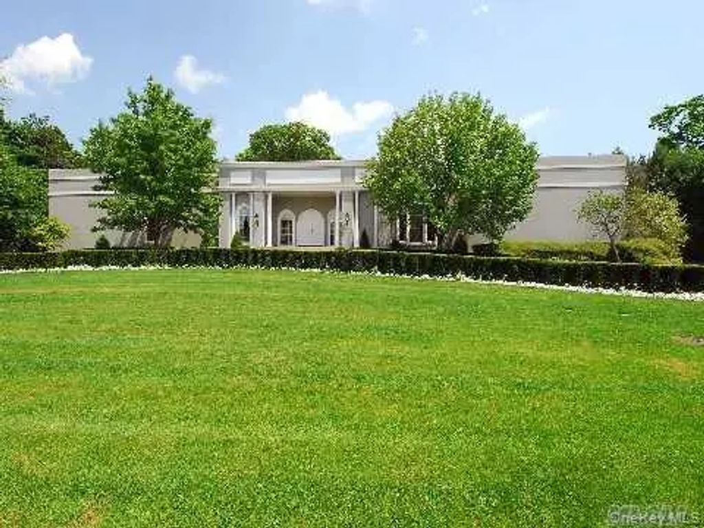 247 Barrett Road, Lawrence