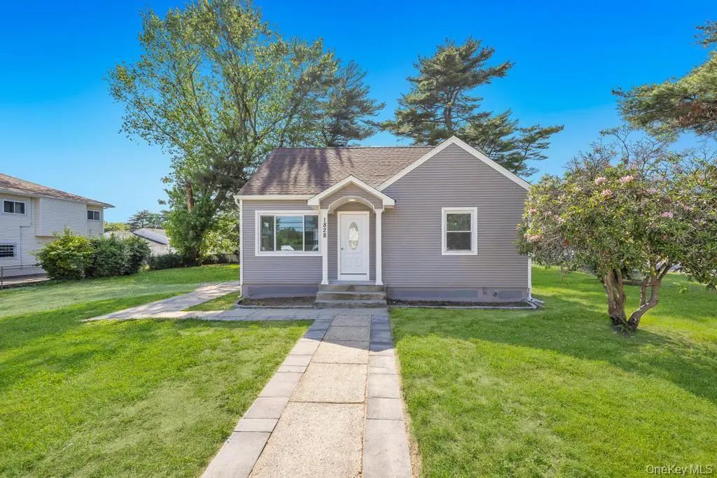 1828 Stein Drive, Bay Shore