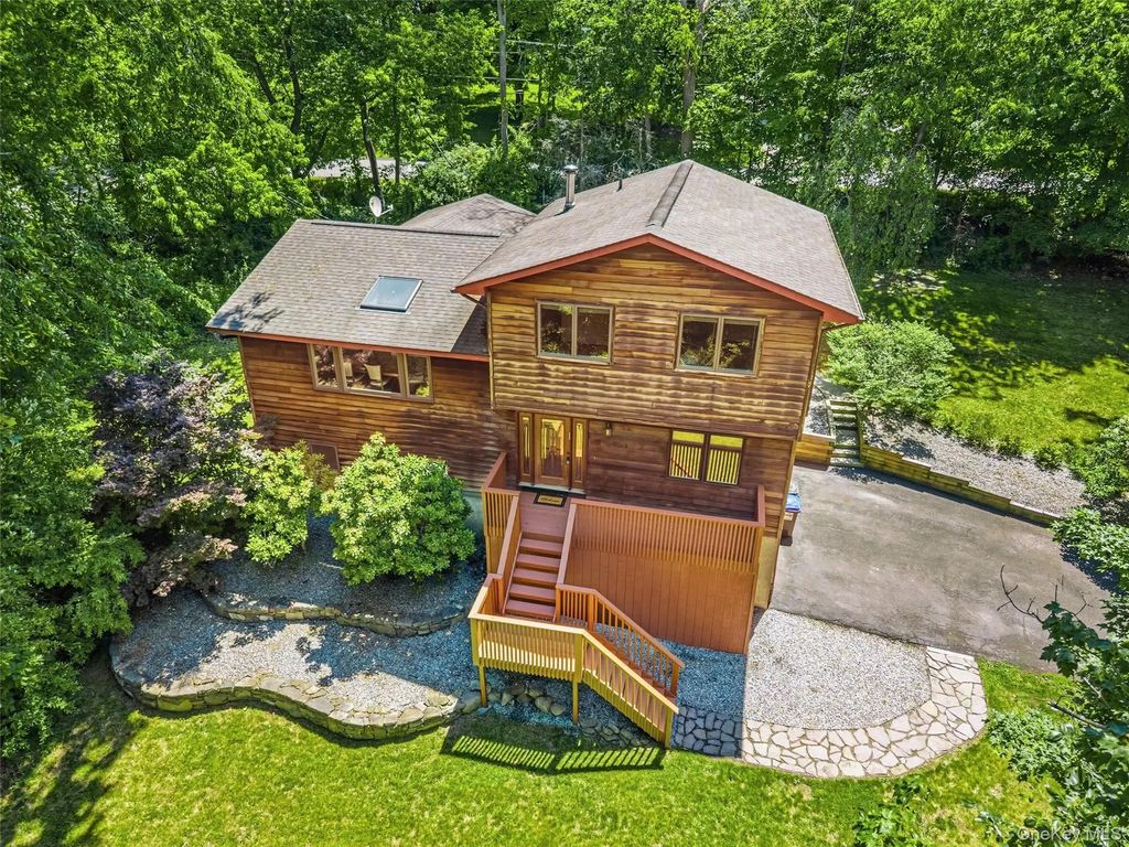 44 Sayer Road, Blooming Grove