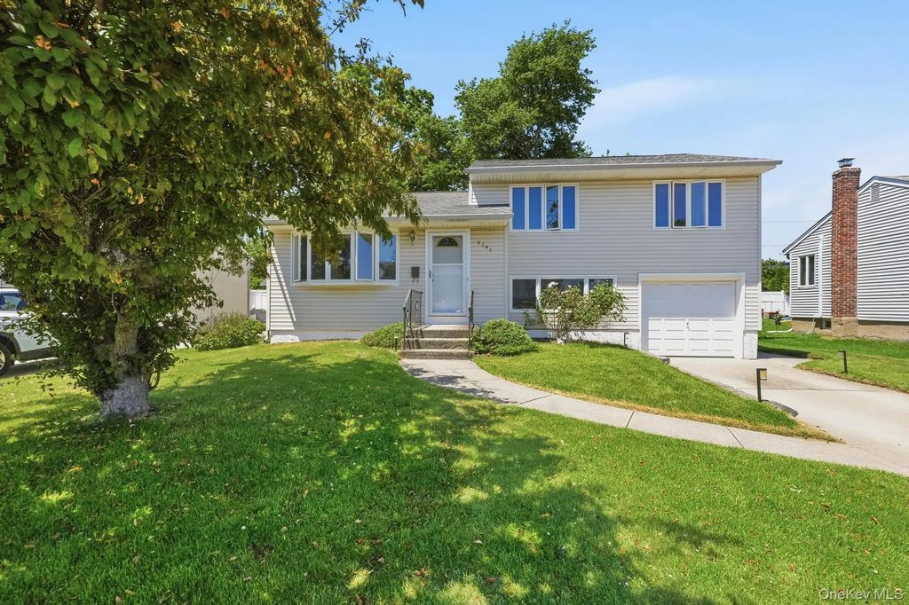 3547 Northview Avenue, Wantagh