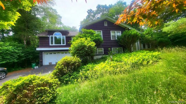 28 Colburn Drive, Poughkeepsie