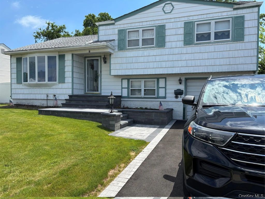 3 Peter Road, Hicksville