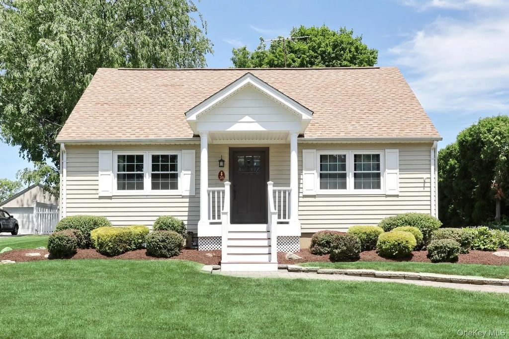 25 Amory Avenue, Pearl River