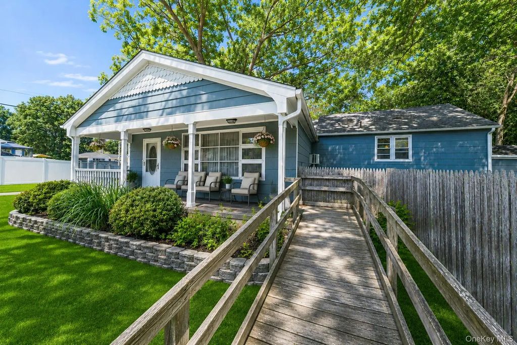 3 Curtis Drive, Sound Beach