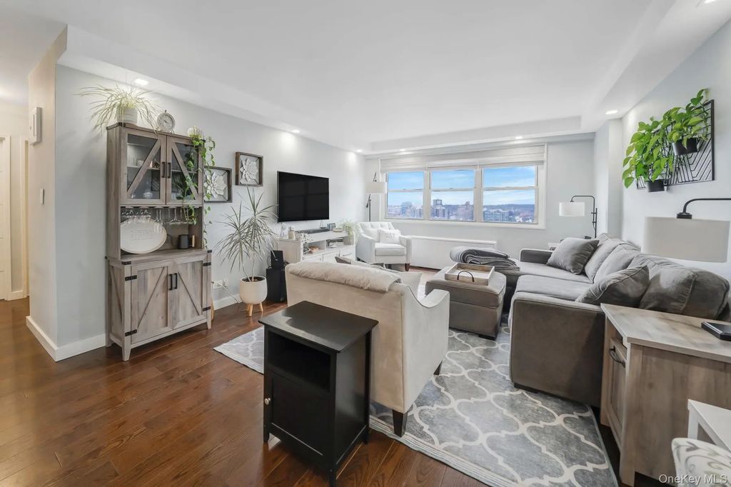 10230 66th Road # 21h, Forest Hills