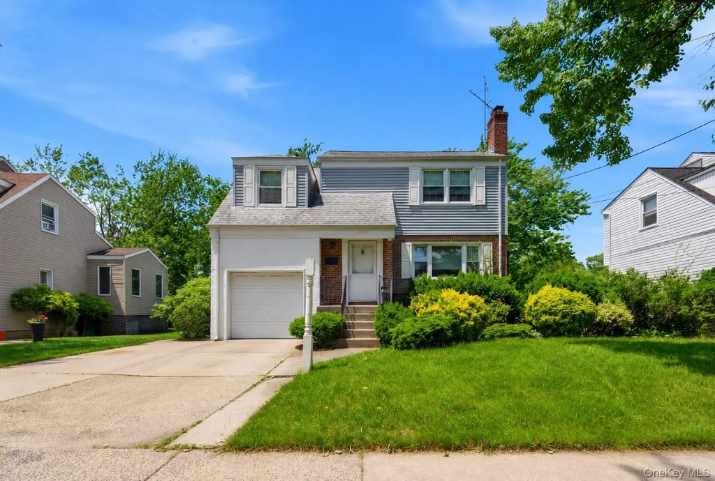 968 Glenwood Road, West Hempstead