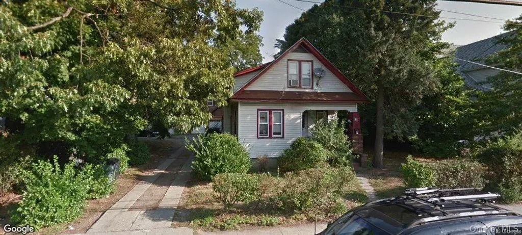 21 E Clinton Avenue, Roosevelt