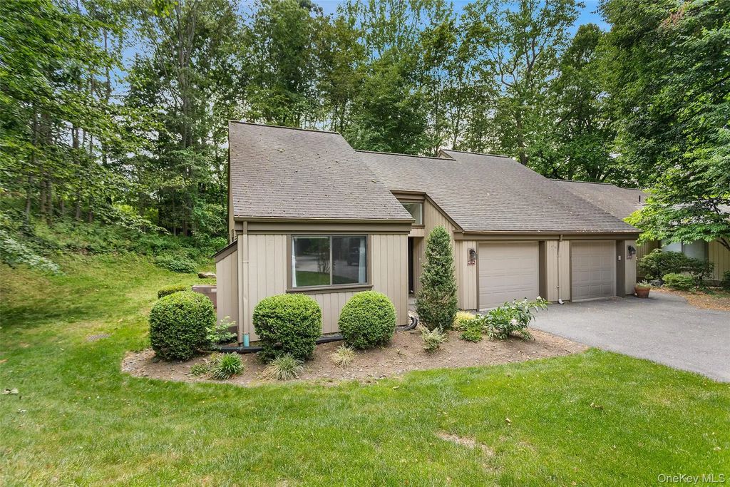 451 Heritage Hills # A, Somers