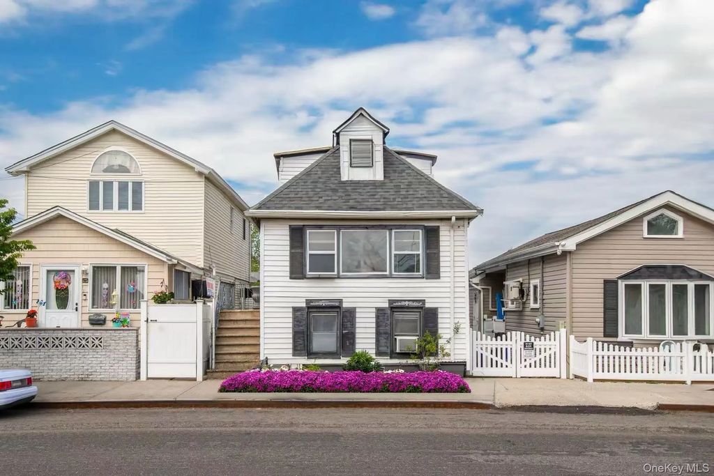 14-11 Cross Bay Boulevard, Broad Channel