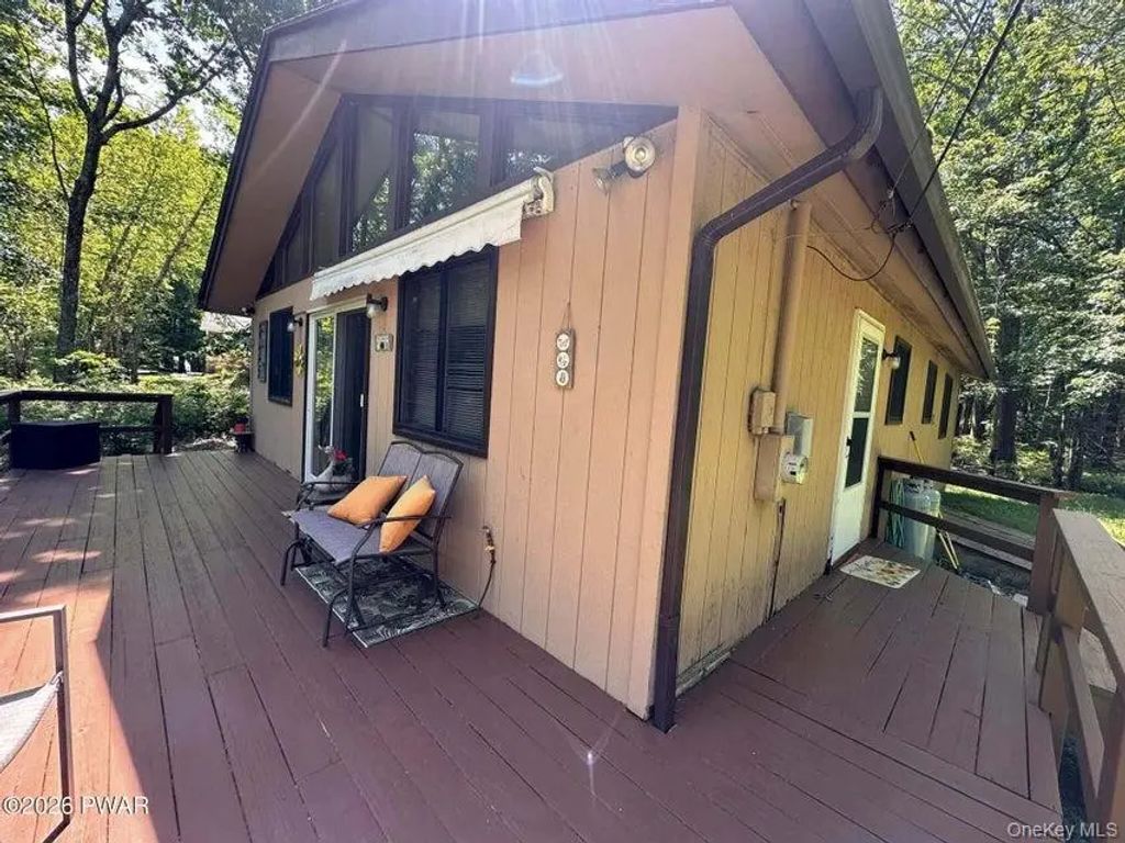 107 Fetlock Drive, Other