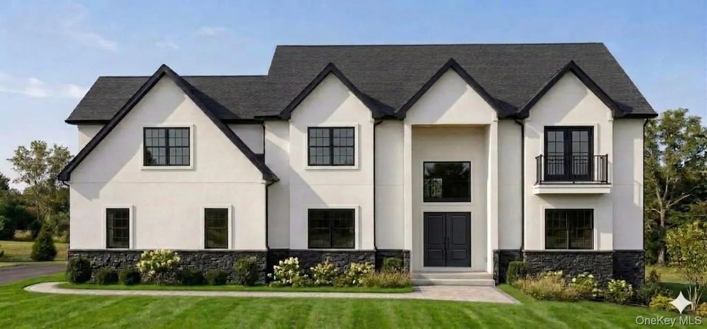 528 River Road, Newburgh