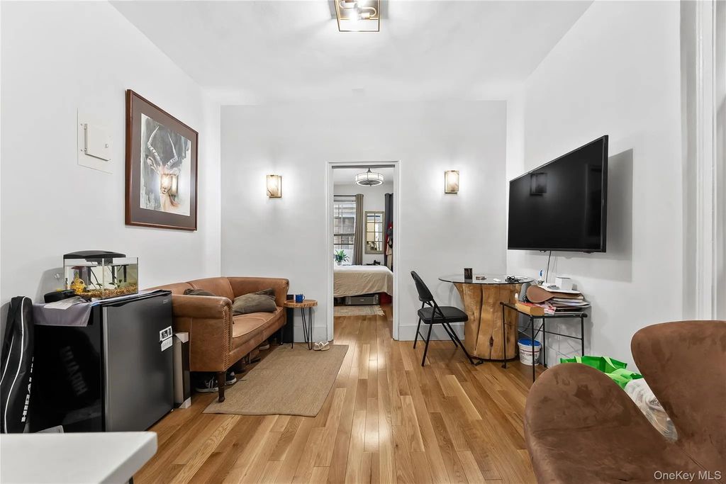 228 W 17th Street # 2a, New York (Manhattan)