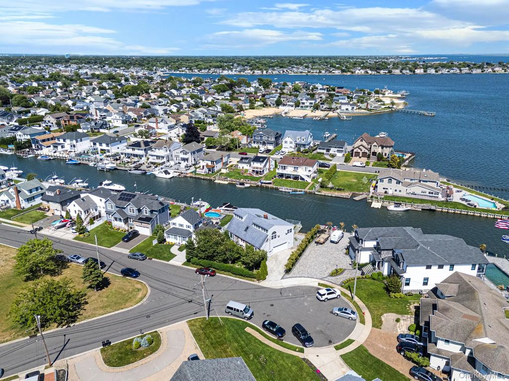 7 Forest Avenue, Massapequa