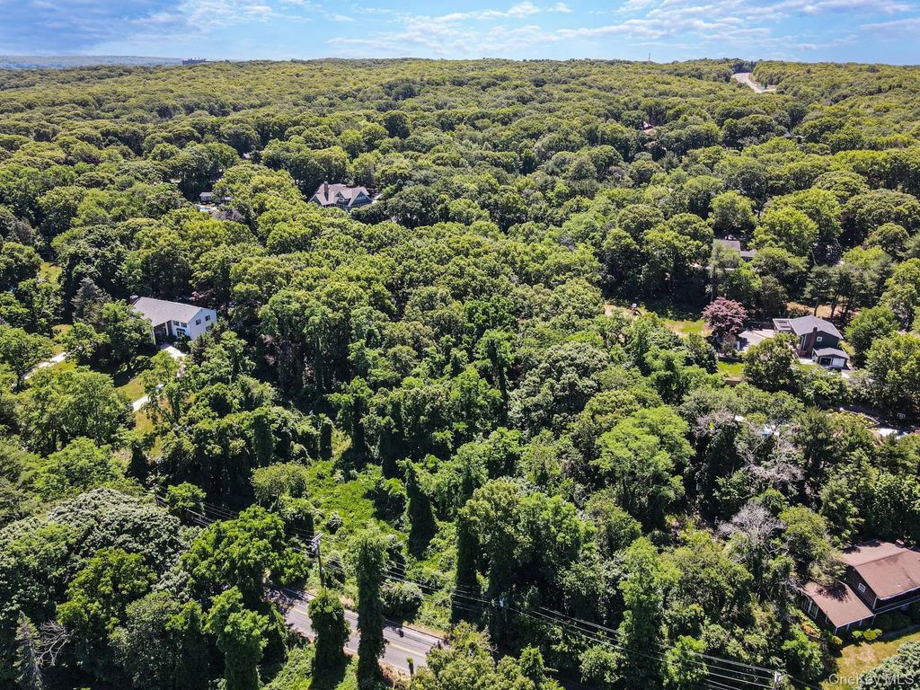 Sunken Meadow Road, Northport