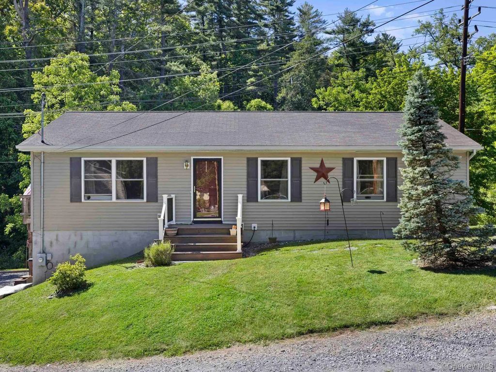 235 Wilbur Avenue, Kingston