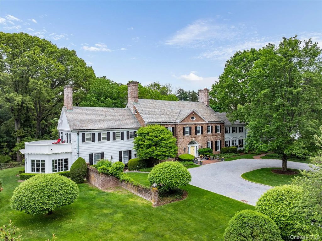 52 Piping Rock Road, Locust Valley