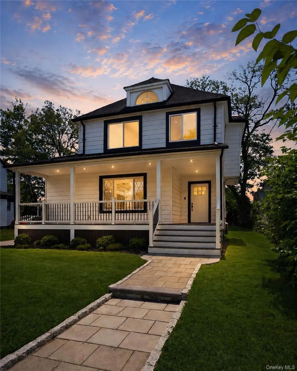 135 Whaley Street, Freeport