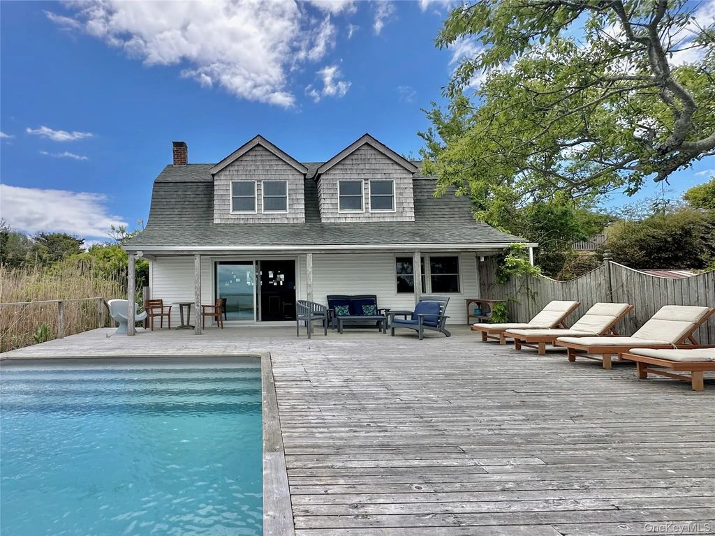 209 Bayview Walk, Cherry Grove